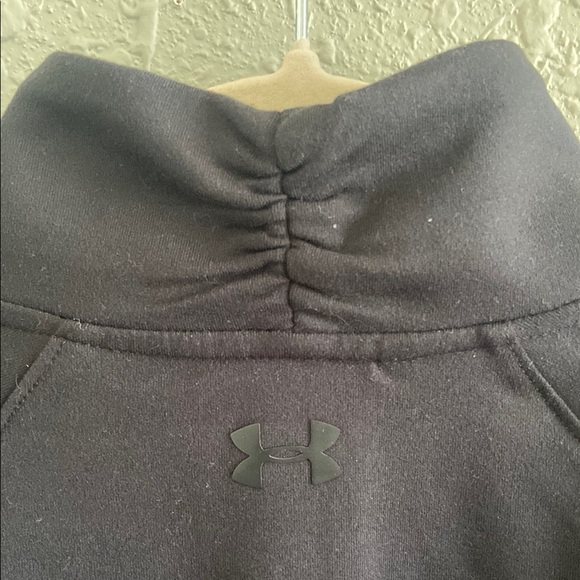 Under Armour Black Logo Jacket - Picture 8 of 10